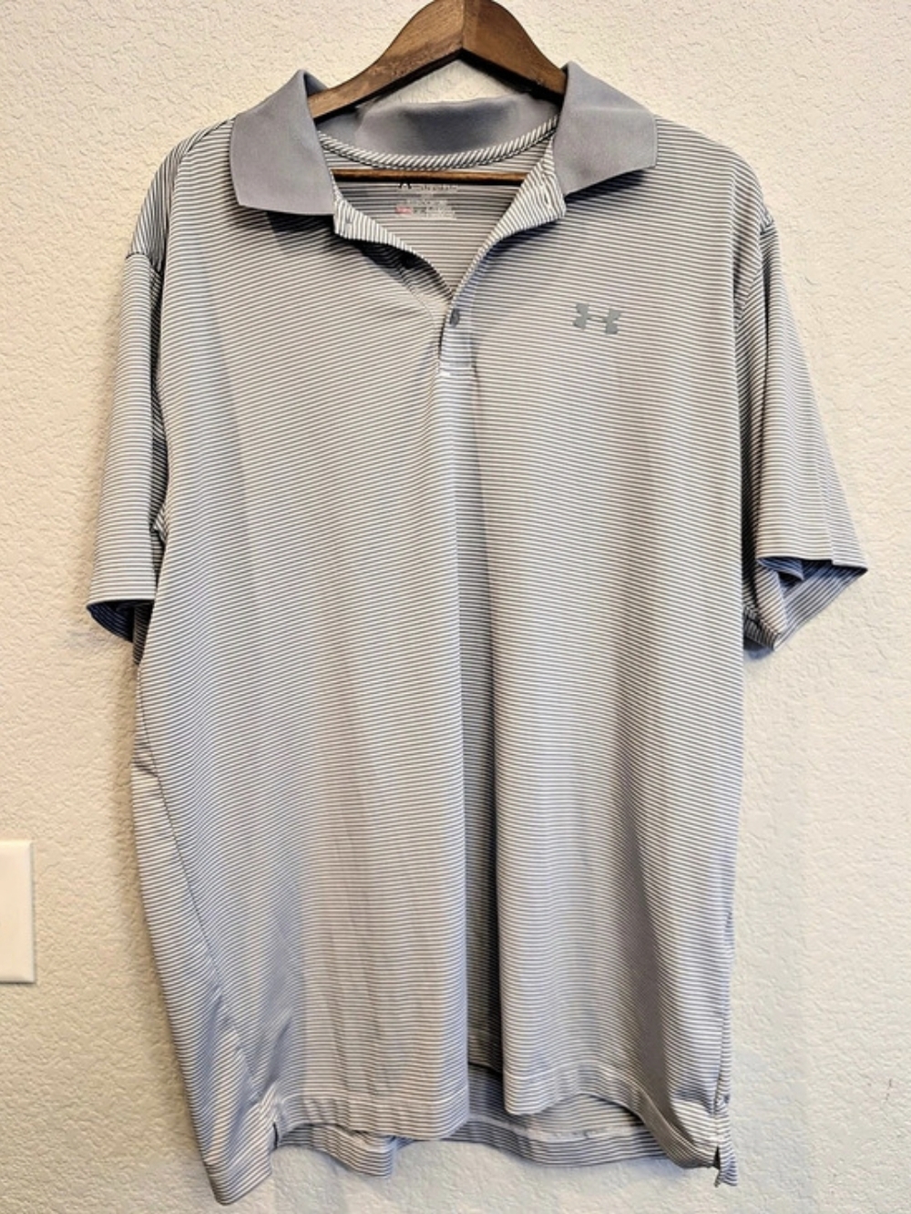 Under Armour HeatGear Striped Performance Polo Men's Gray & White 2XL